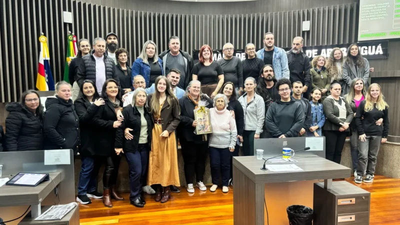 Sacada da Casa da Cultura passa a se chamar “Juliana Drewke Oliveira” em homenagem à jovem artista araranguaense