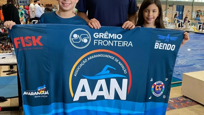 Atletas de Araranguá se destacam no II Estadual Mirim e Petiz de Natação em Florianópolis