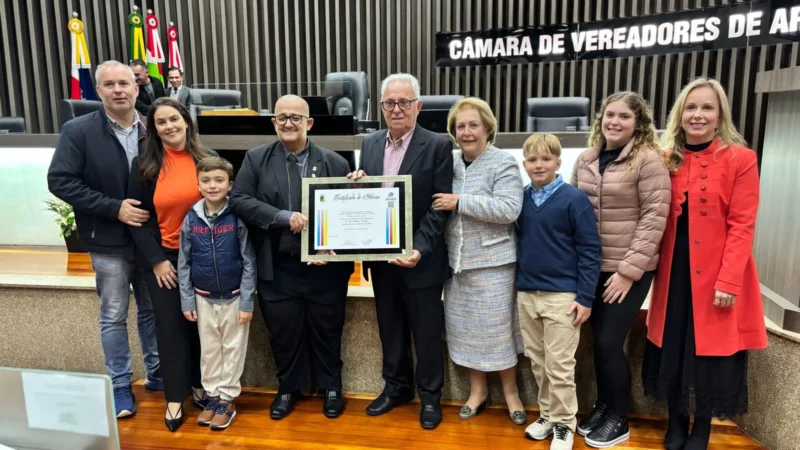 Câmara de Araranguá homenageia empresário José Adelino Serafin com Moção de Reconhecimento
