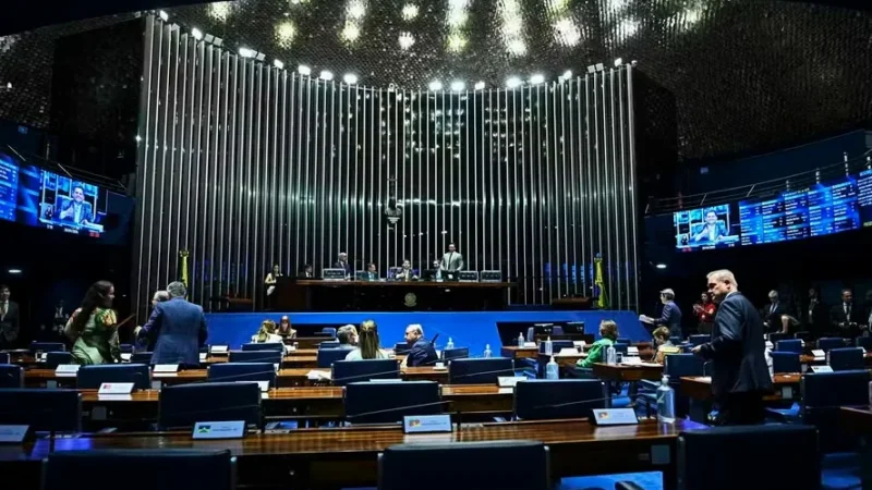 Pelo Estado: com aprovação de PL, SC ganhará mais 4 representantes em Brasília