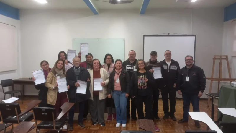 Curso de Boas Práticas em Alimentos qualifica comerciantes do Arroio