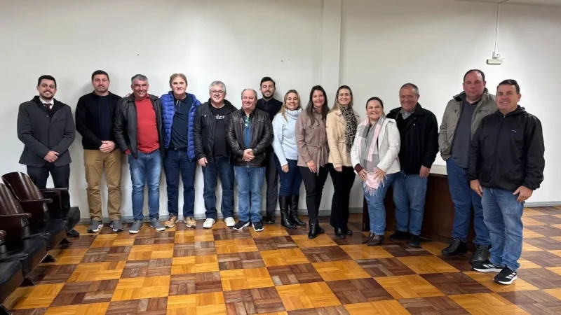 Deputado Tiago Zilli visita Prefeitura de Turvo e reforça apoio a demandas locais