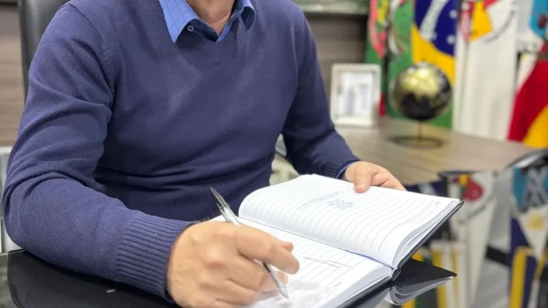 Câmara de Araranguá fecha semestre com mais de 600 matérias aprovadas e foco em diálogo e transparência