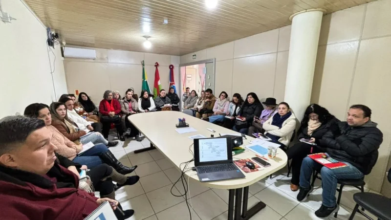 Educação em ação: Balneário Gaivota reforça estratégias de combate à evasão escolar
