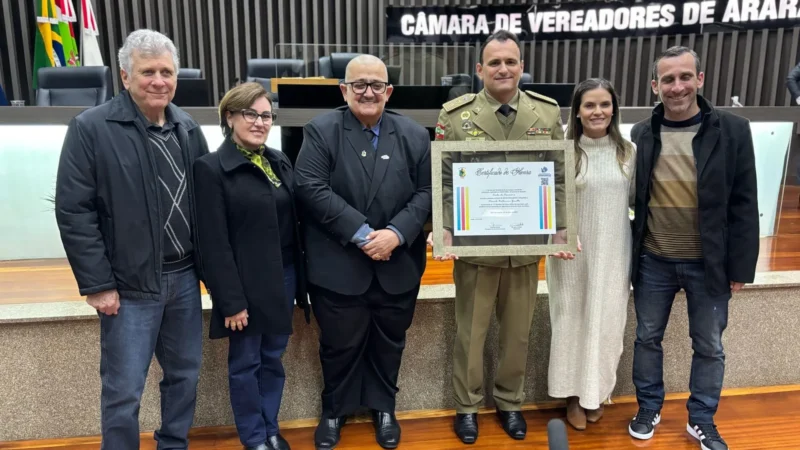 Câmara de Araranguá homenageia Tenente-Coronel Zanette por serviços à segurança pública