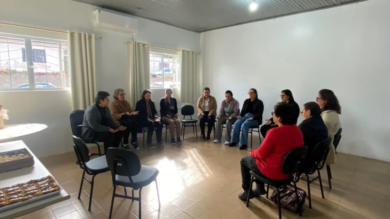 Encontro de mulheres inicia o grupo Viva Bem para pacientes oncológicas em Timbé do Sul