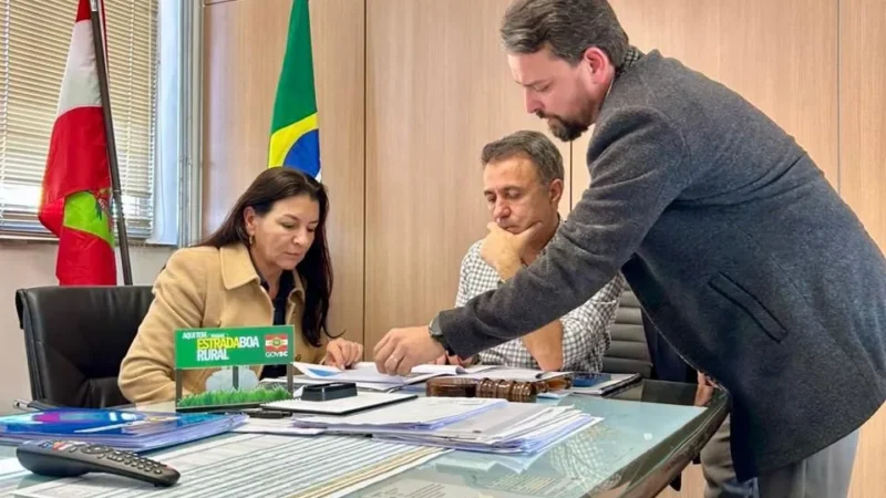 Prefeitura de Sombrio apresenta pautas prioritárias em Florianópolis para impulsionar mobilidade e infraestrutura