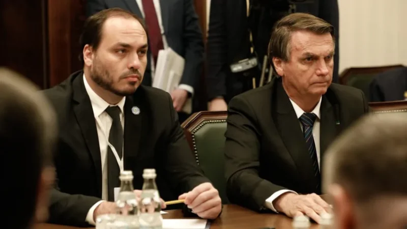 Pelo Estado: Bolsonaro usa SC como estratégia de se manter no “poder”