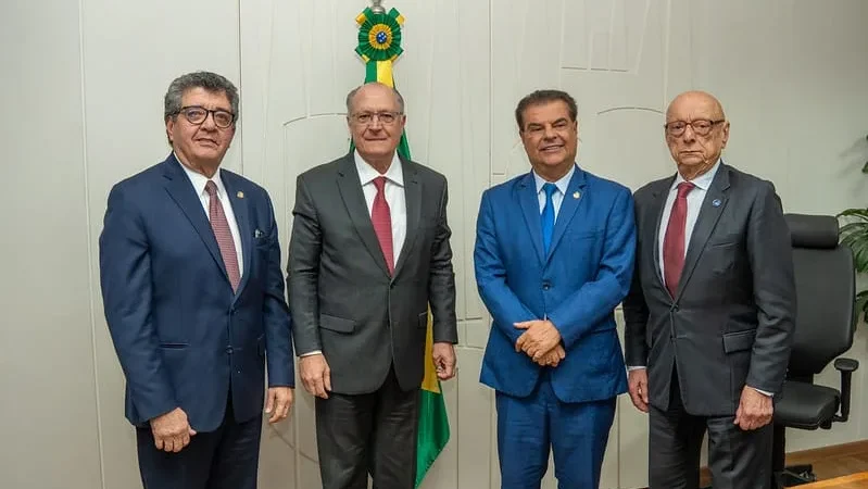 Amin discute impactos do tarifaço com Alckmin e alerta para risco de sanções ao Brasil por comércio com a Rússia