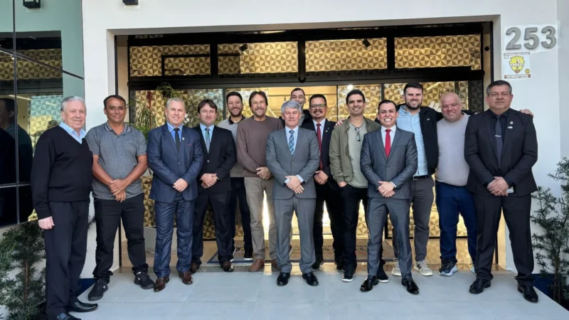 Prefeito Cesar Cesa realiza visita inédita à Câmara de Vereadores e reforça relação com Legislativo