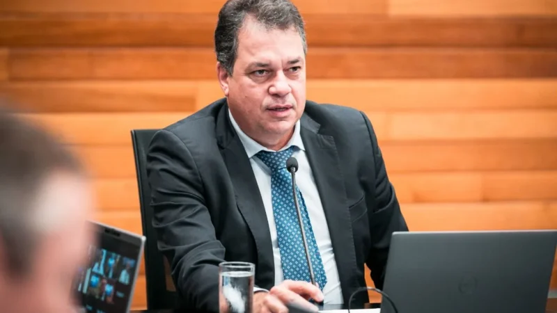 Deputado Rodrigo Minotto apresenta PEC para exigir idade mínima de 55 anos em nomeações pelo quinto constitucional no TJSC