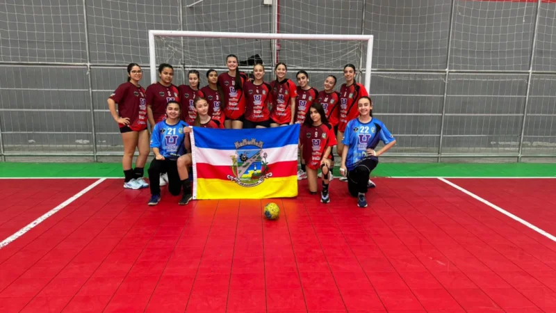 Araranguá conquista vitória expressiva no handebol juvenil