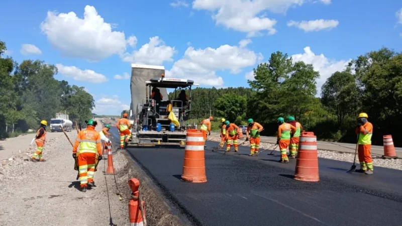 Bloqueios e lentidão previstos: ViaSul anuncia cronograma de obras em rodovias federais do RS