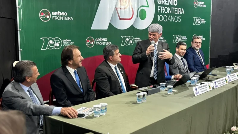 Câmara de Araranguá homenageia Grêmio Fronteira pelos 100 anos de história