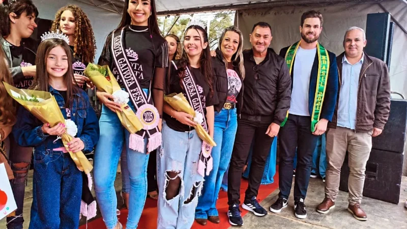Eleitas as soberanas da 2ª Gaivota Fest em Balneário Gaivota