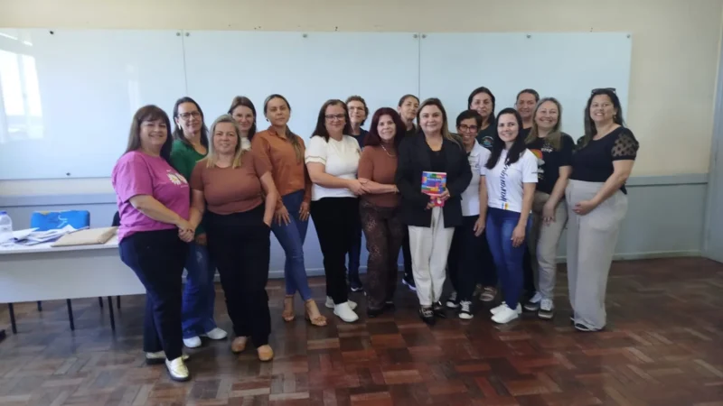 Araranguá promove formação para professores da Educação Infantil com foco no desenvolvimento integral das crianças