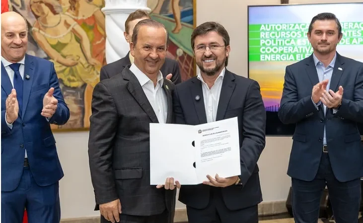 Governo de SC libera R$ 22 milhões para cooperativas de energia elétrica