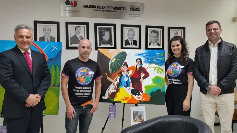 Exposição das APAEs leva arte inclusiva às salas da OAB em Araranguá
