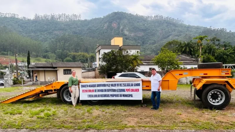 Morro Grande celebra novos investimentos em equipamentos para obras e agricultura