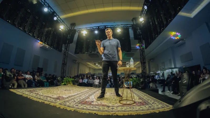 FAN Summit da ACIVA encerra segundo dia com palestras inspiradoras de grandes nomes do empreendedorismo e do esporte