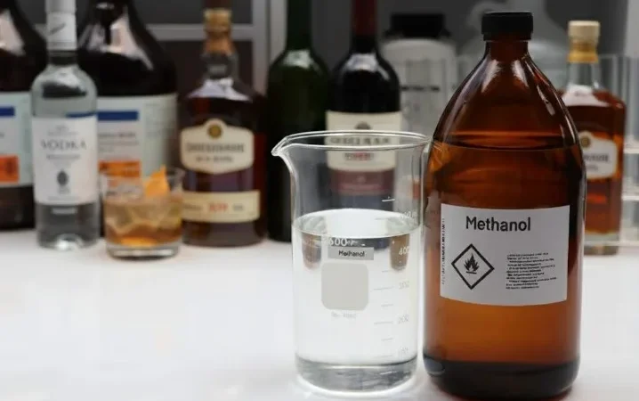 Procon/SC alerta sobre bebidas adulteradas com metanol e orienta população a denunciar