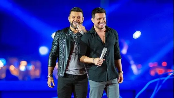 Balneário Arroio do Silva comemora 30 anos com show nacional de Marcos & Belutti na praça central
