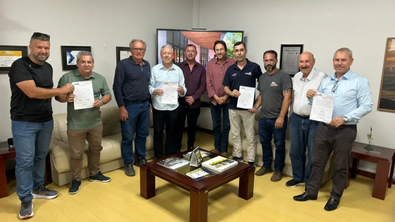Prefeitura de Araranguá anuncia novas obras de pavimentação em quatro bairros da cidade