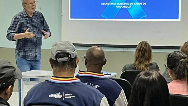 Novembro Azul: palestra com Dr. Henrique Besser mobiliza alunos da EJA em Araranguá