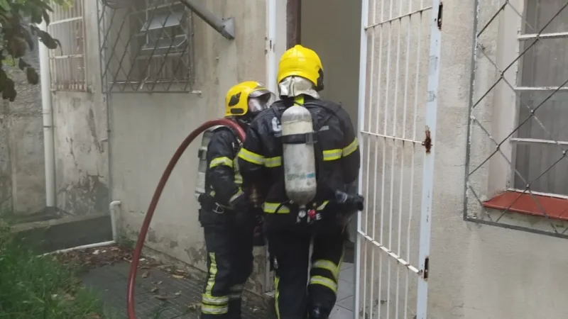 Fumaça em agência dos Correios mobiliza Bombeiros em Meleiro
