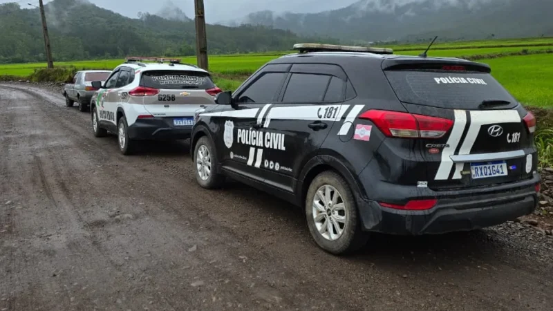 HOMEM COM MANDADO DE PRISÃO POR DESCUMPRIMENTO DE MEDIDA PROTETIVA É CAPTURADO EM AÇÃO CONJUNTA DA POLÍCIA CIVIL E MILITAR