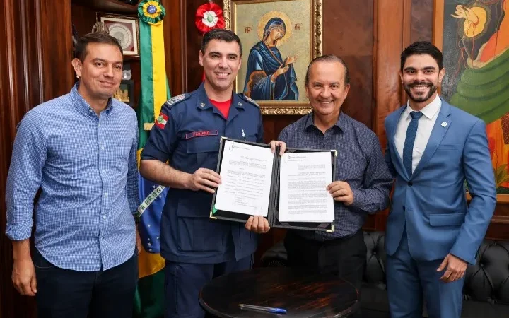 Governo sanciona nova lei que moderniza estrutura do Corpo de Bombeiros Militar de Santa Catarina