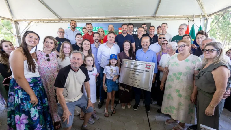 Governador inaugura Guilherme Tiskoski e anuncia R$ 800 mil para ponte Sombrio-Gaivota