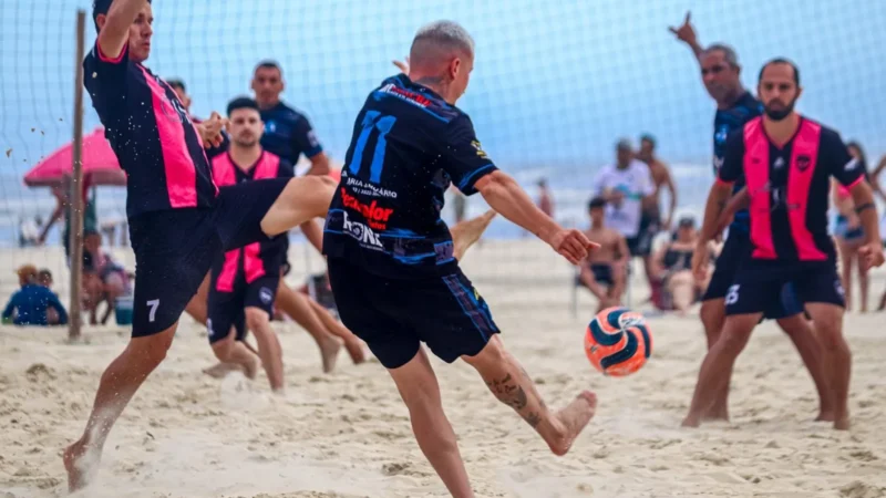 Praião da Praia da Caçamba abre o verão esportivo neste domingo com seis jogos à beira-mar