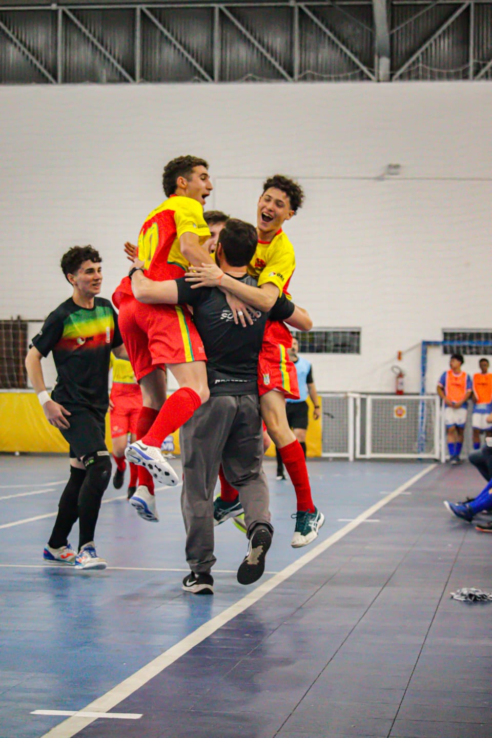 Projeto de futsal de Sombrio é aprovado pela Fesporte e garante investimento para ampliar formação de atletas