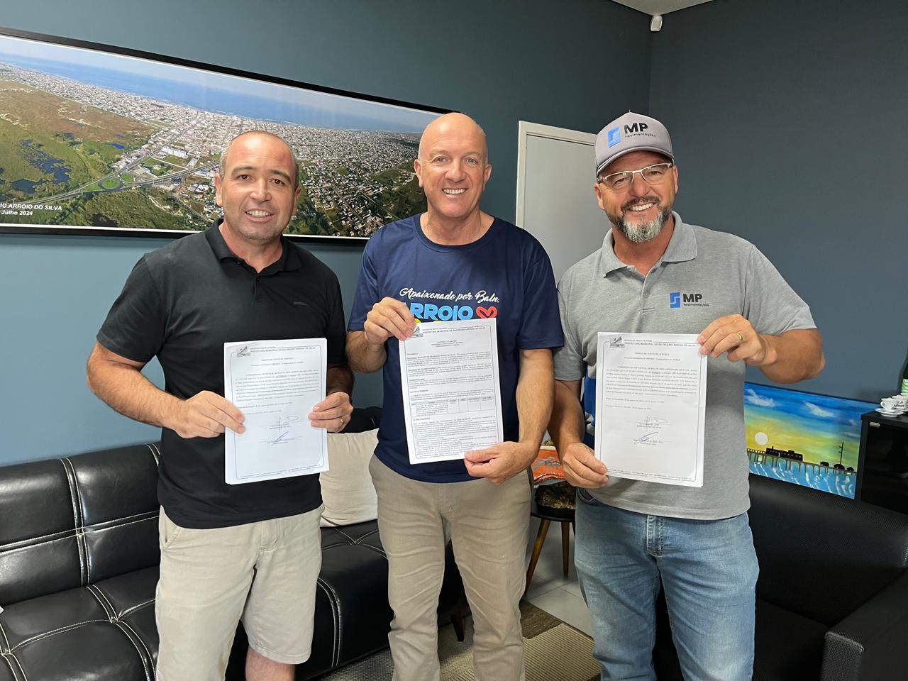 Balneário Arroio do Silva amplia pavimentação e autoriza obra na Avenida Manoel Costa