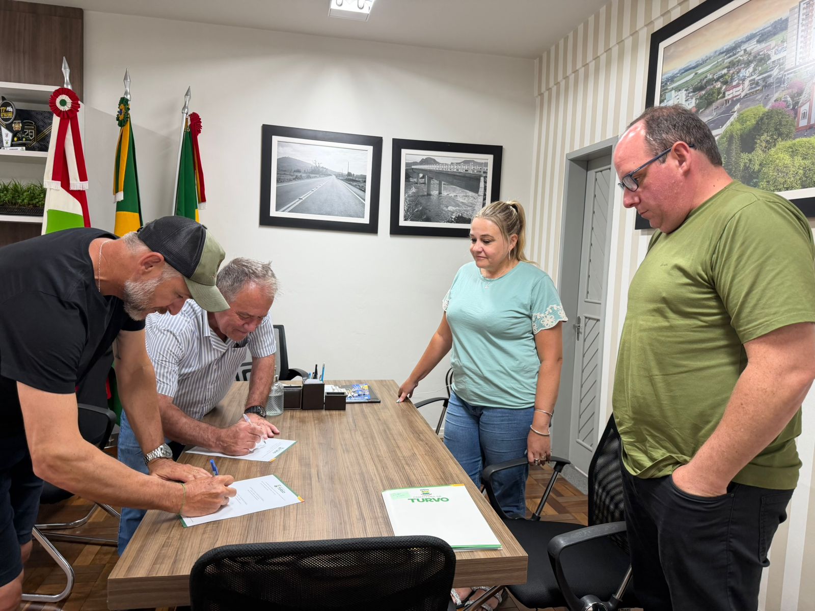 Prefeitura de Turvo firma convênio e garante apoio financeiro à Associação Vida Nova em 2026