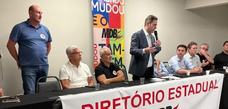 MDB decide sair do governo e buscar seu espaço nas elições