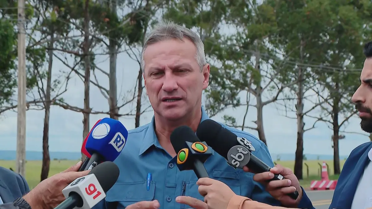 Em Santa Catarina, o apoio de Jair Bolsonaro vair apara Carlos e Carol