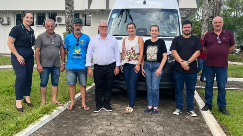 Timbé do Sul recebe novo veículo para reforçar atendimento da Saúde