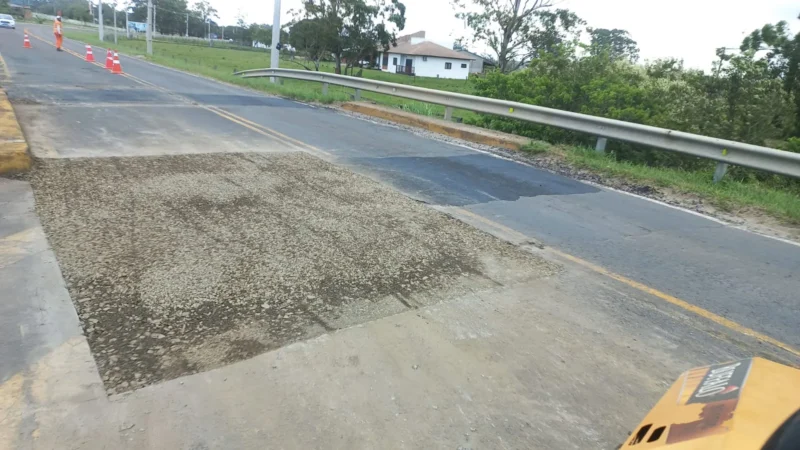 Obras exigem atenção redobrada na Rodovia Valmiro Manoel Gonçalves, no Morro dos Conventos