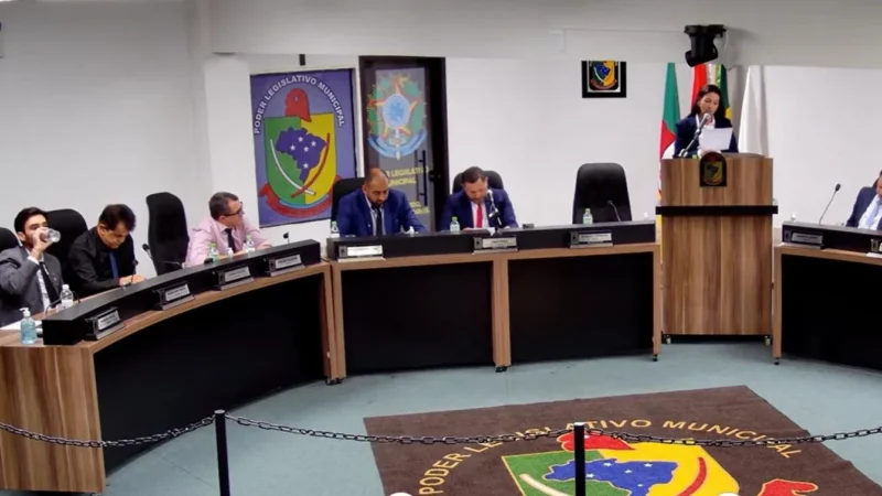 Prefeita Gislaine Cunha apresenta metas e investimentos para 2026 na abertura do ano legislativo em Sombrio
