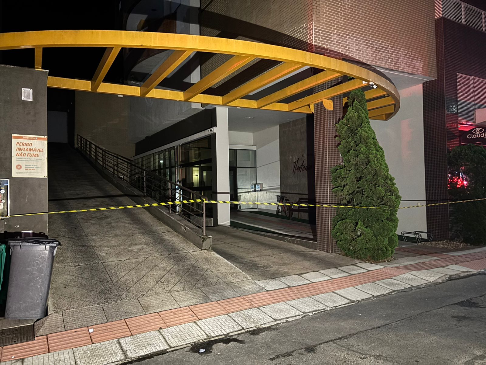 Princípio de incêndio provoca evacuação e interdição de prédio no Centro de Turvo