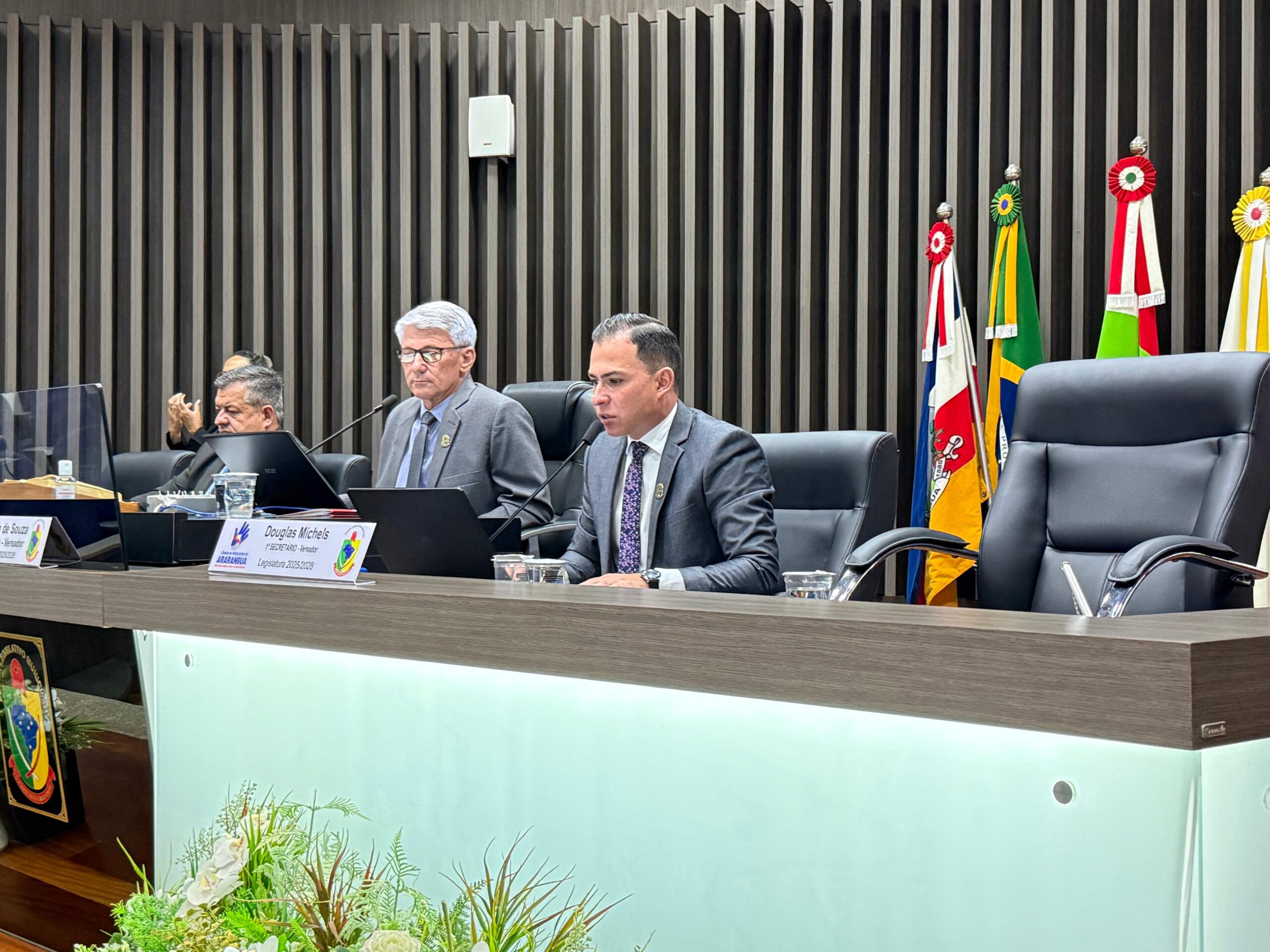 Câmara de Araranguá aprova projetos e realiza quinta sessão nesta quinta-feira