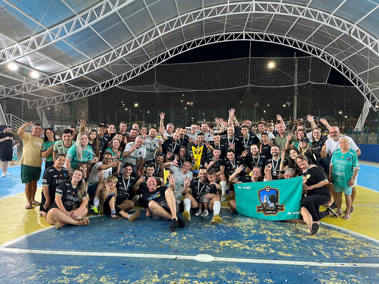 É campeão! Cedro goleia na final e conquista o tetracampeonato do Futsal Verão 2026 em Balneário Arroio do Silva