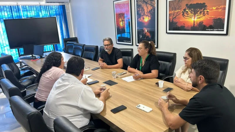 Prefeitura ajusta transporte escolar após mudança de horário da rede estadual