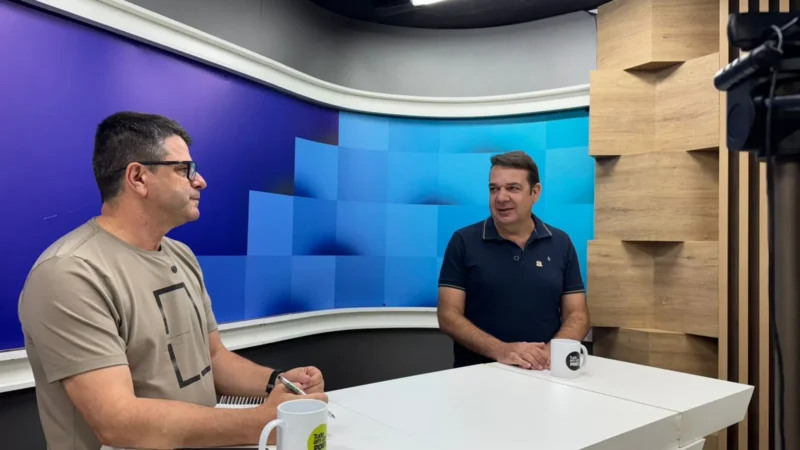 Enfoque Político: Alex Bianchin assume a presidência da Amesc e projeta o futuro do Extremo Sul