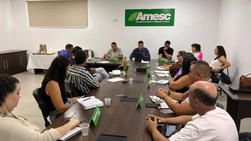 Colegiados de Turismo e Cultura apresentam demandas regionais ao presidente da AMESC em reunião em Araranguá