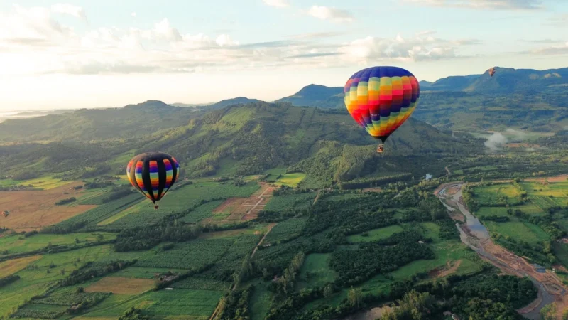 Autoridades da Anac acompanham Festival de Balonismo e reforçam segurança aérea em Praia Grande
