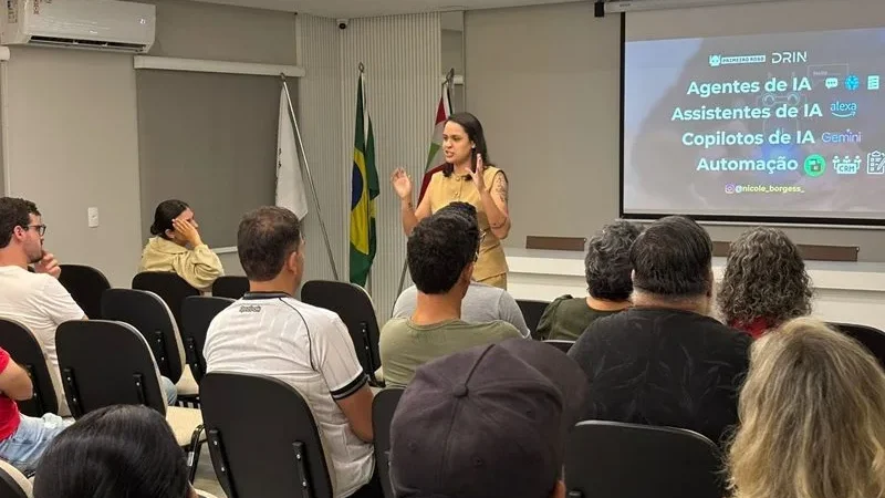 COMÉRCIO NA ERA DIGITAL: CDL DE ARARANGUÁ APOSTA EM INTELIGÊNCIA ARTIFICIAL PARA IMPULSIONAR NEGÓCIOS