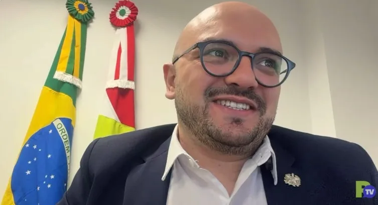 Enfoque Político: Marcilei Vignatti destaca o protagonismo feminino e os 52 anos da Uvesc